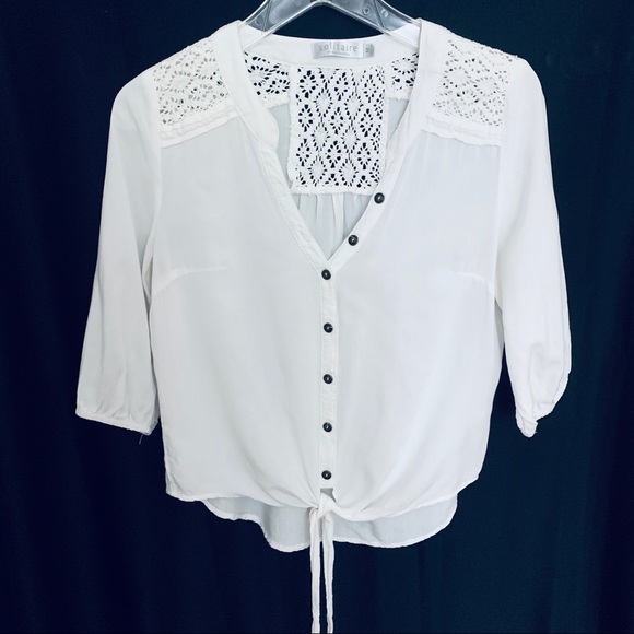Solitaire Tops - Solitaire Embroidered Lace Top Size M